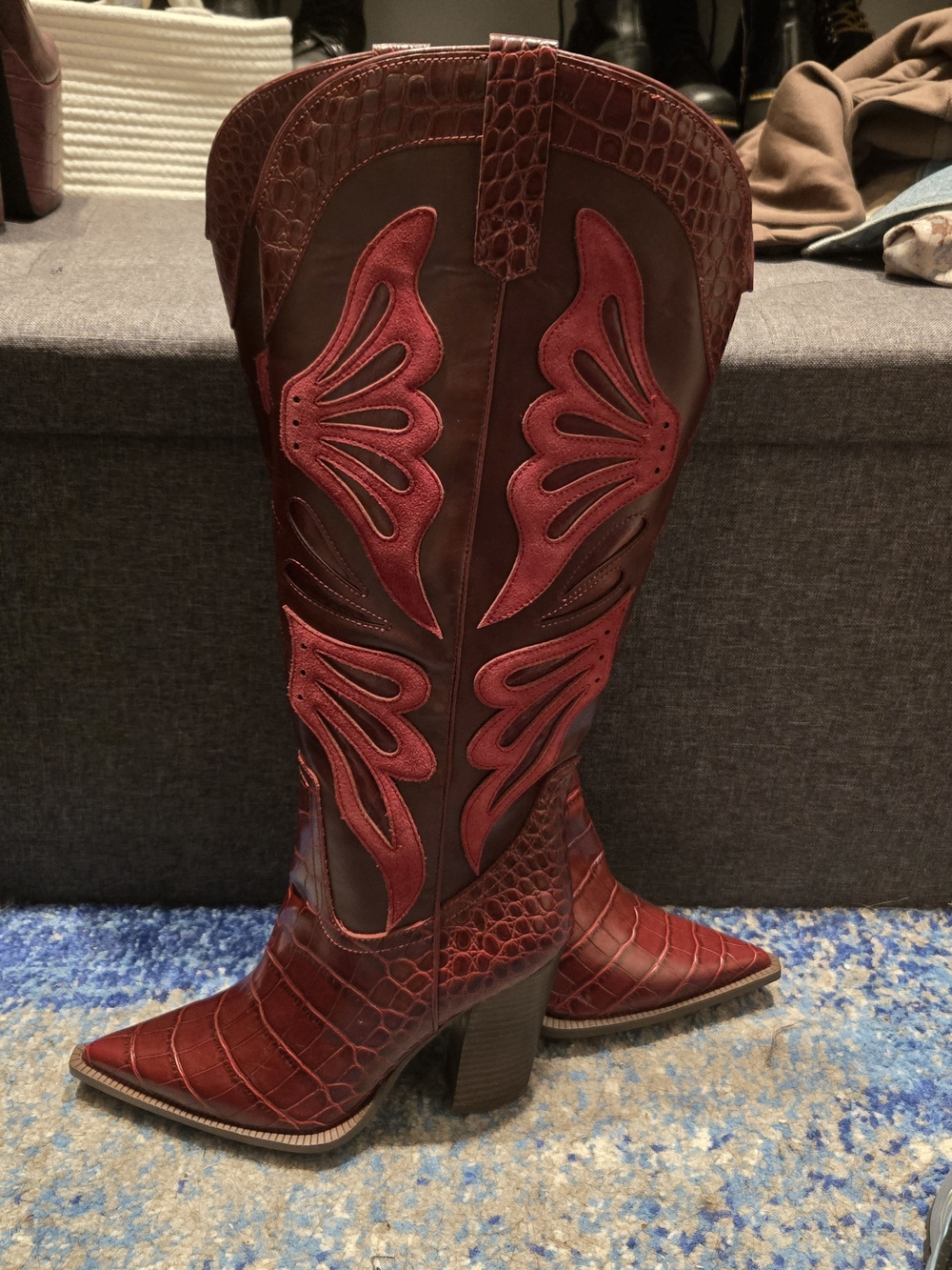 Steve Madden Kaz Boots Red Embossed Western Knee-High Heeled Boots Size 9.5